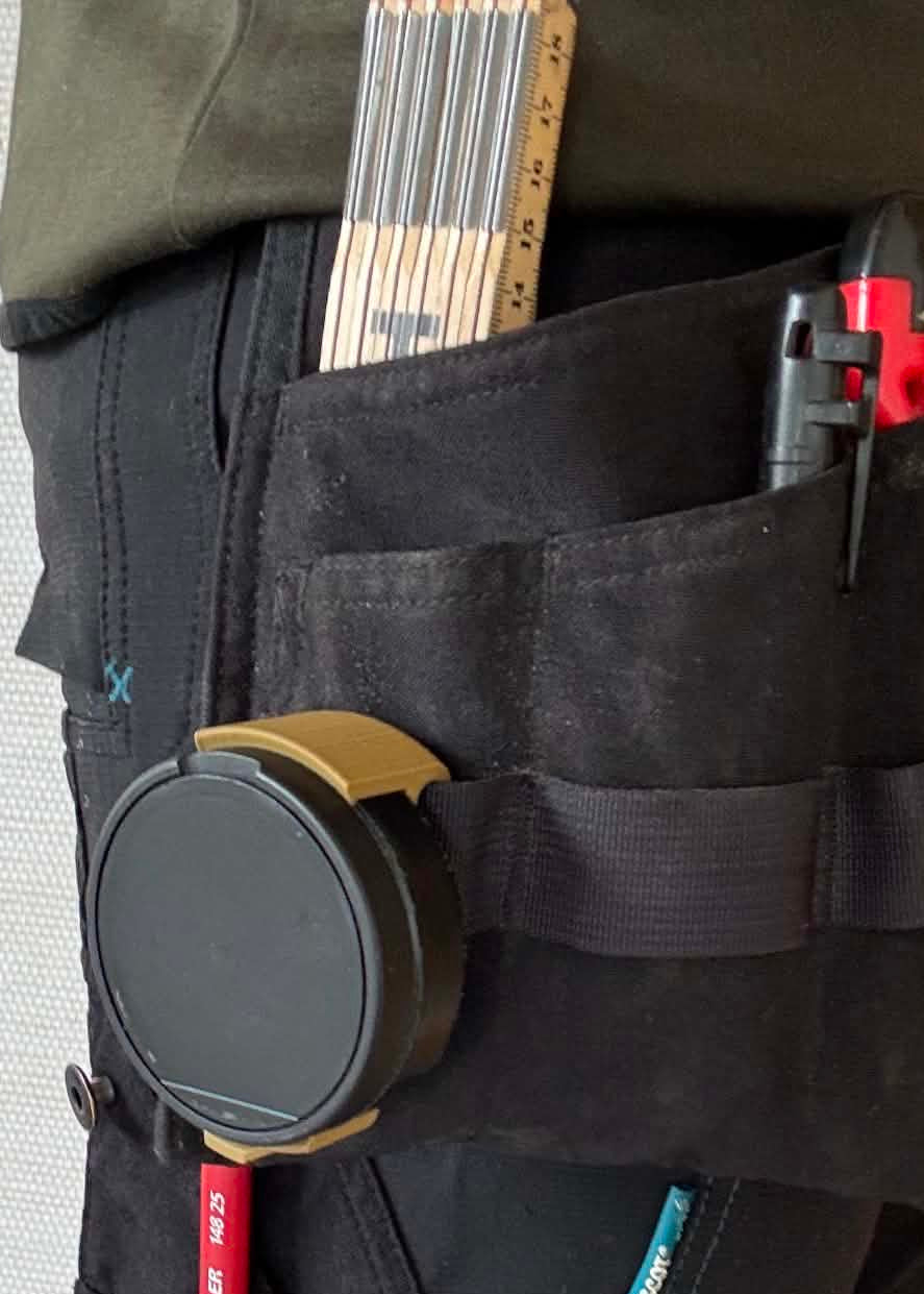 Stay Strapped Black